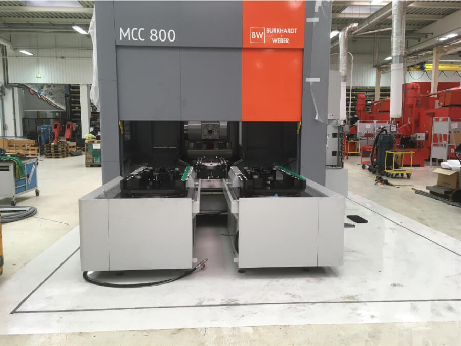 Deutschland – Lüdenscheid, 2 Stück Maschinen installation bei Firma Hasco